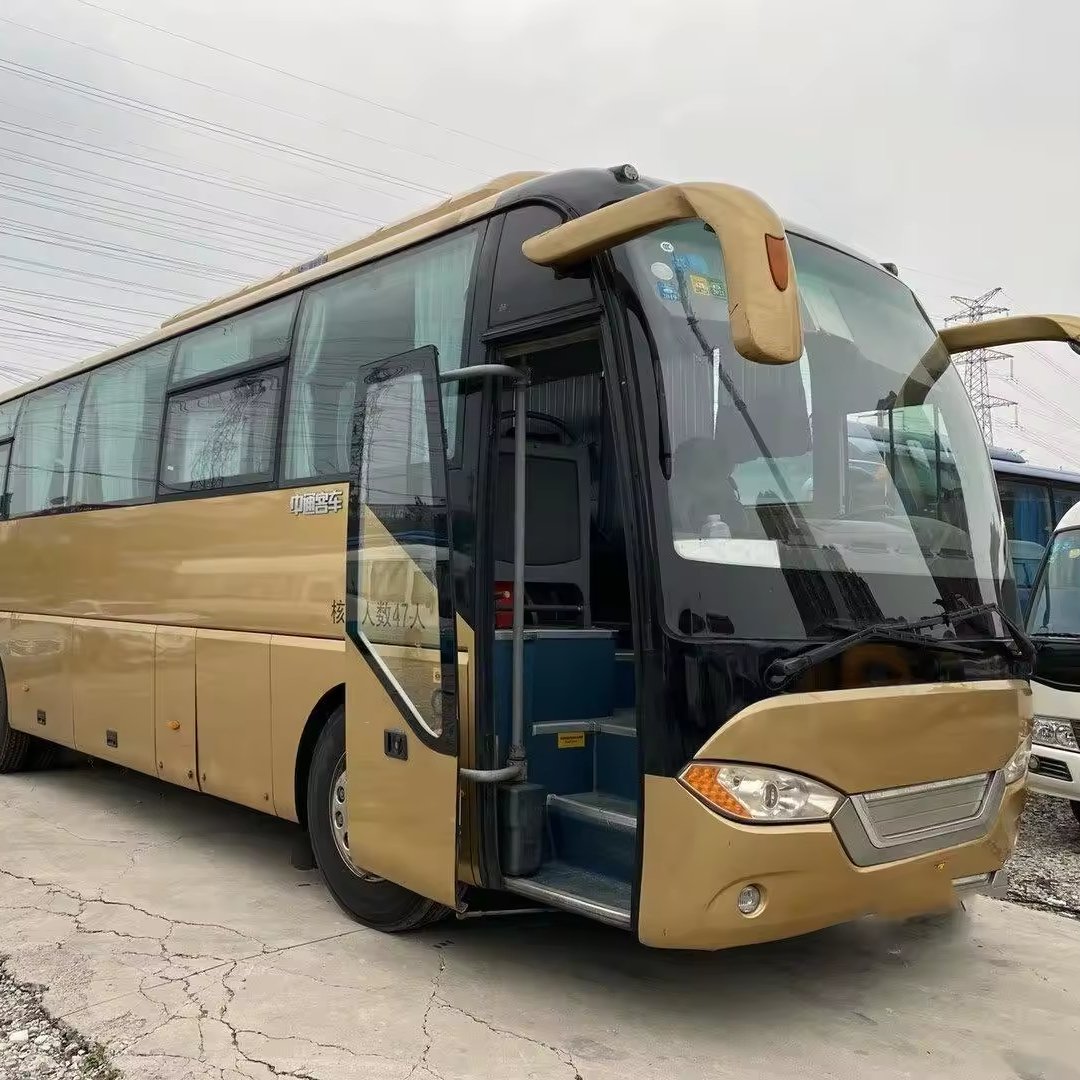 Zhongtong LCK6100 Versatile Tour Bus for Large Groups With Multiple Engine Options and High-Speed Performance